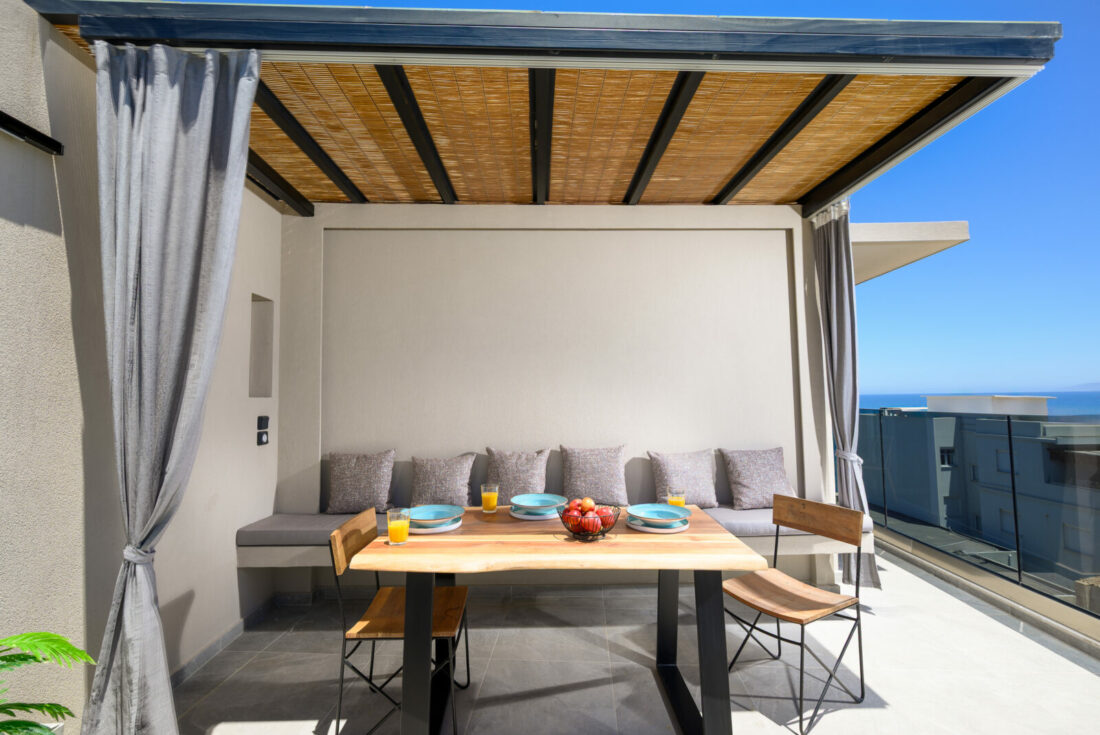 alt="beachfront suites in Hersonissos for couples at Eleana Beach Suites"